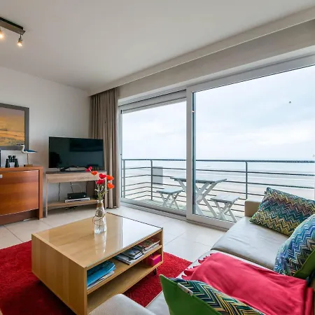 Les Petrels 601 With Sea View In Daire Koksijde