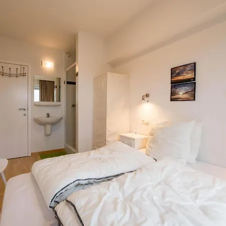 Les Petrels 601 With Sea View In Daire *