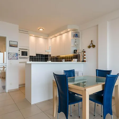 Les Petrels 601 With Sea View In Daire *